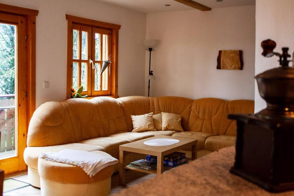 סונברג Ferienhaus Sonnenblick Entspannung Mit Sauna Kamin Und Balkon מראה חיצוני תמונה